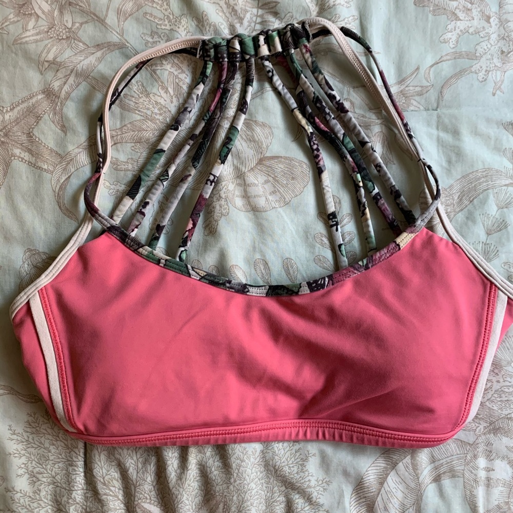 Lululemon lighten up bra